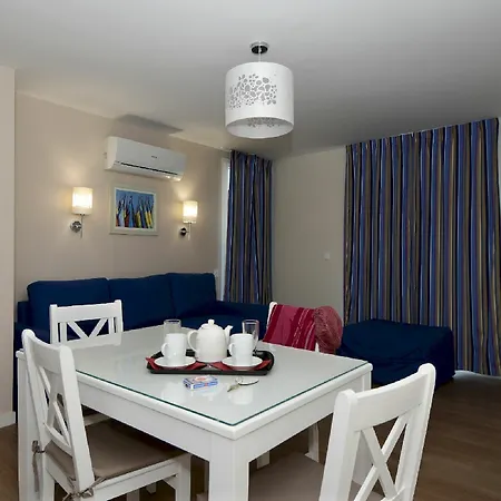 Odalys Aqualia 3* بالاروك ليه بان