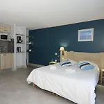 Odalys Aqualia מלון דירות 3*