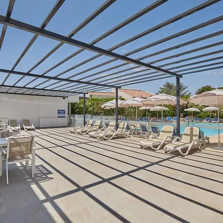 Odalys Aqualia Aparthotel