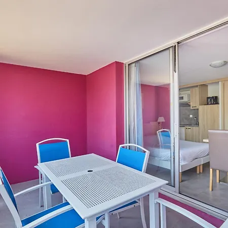 Aparthotel Odalys Aqualia 3*