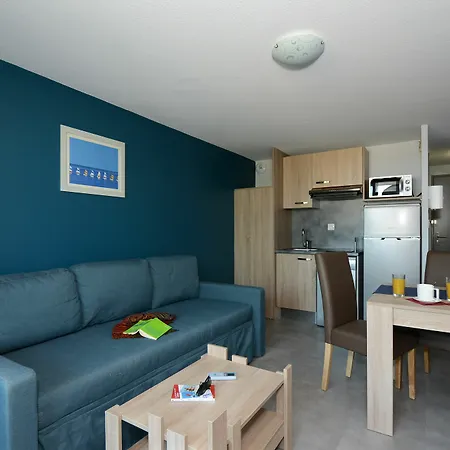 アパートホテル Odalys Aqualia