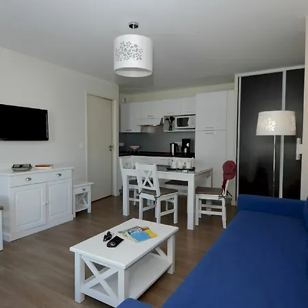 アパートホテル Odalys Aqualia バラルック・レ・バン